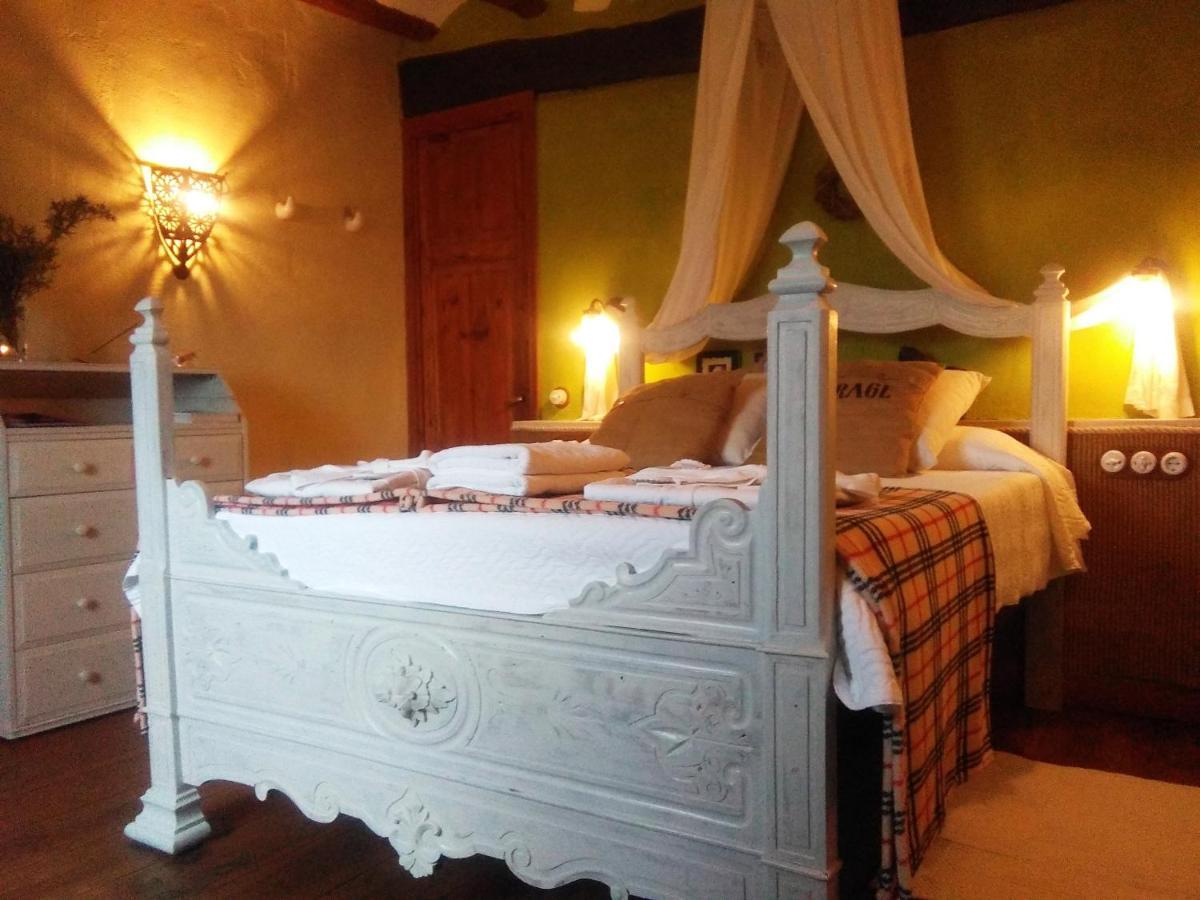 Les Vinyes Alojamiento Rural Boutique & Spa Vilardida Bagian luar foto